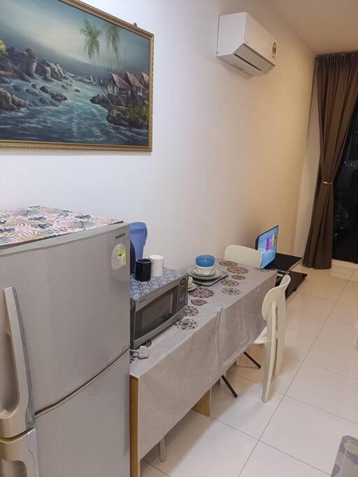 Cozy Sky Loft 2 Guests Nflix, & Hbo B30b